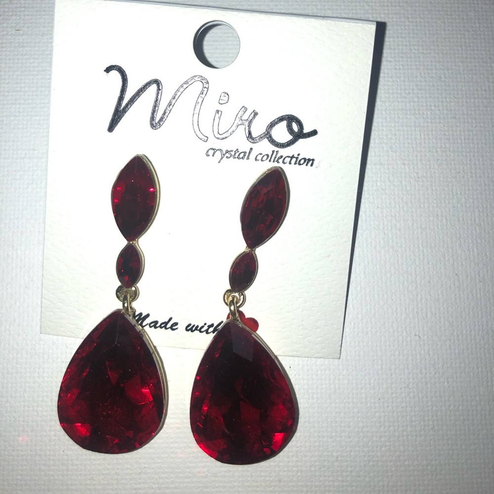 Red raindrop earrings